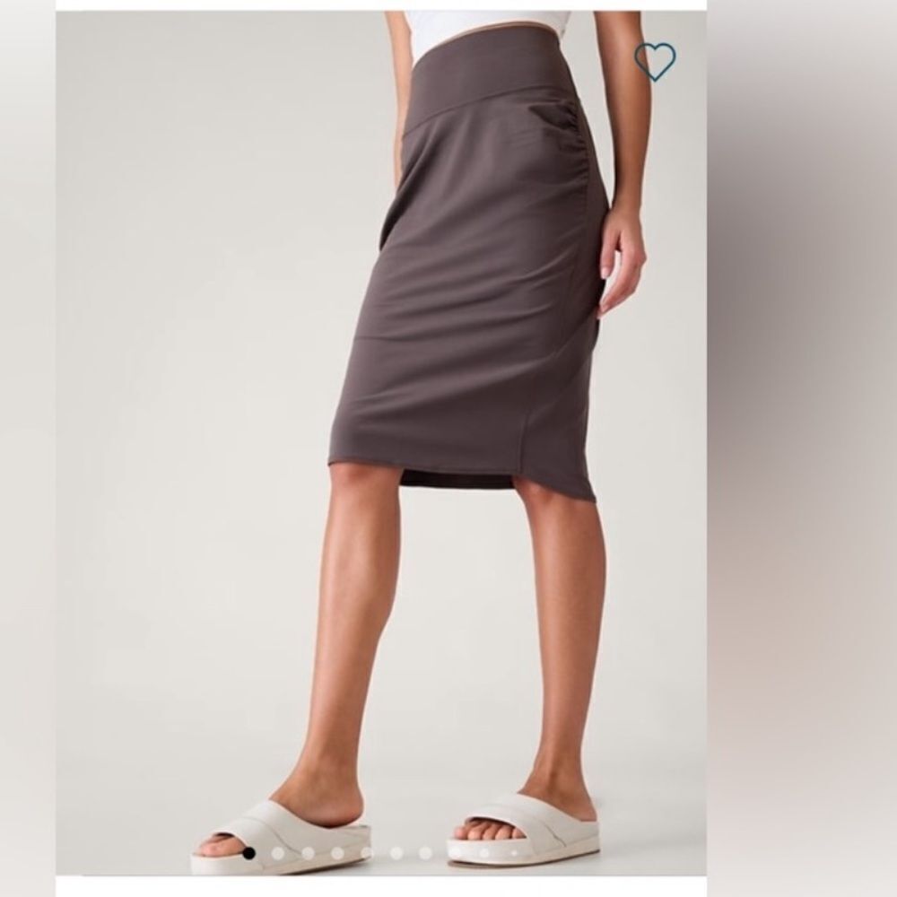 Athleta NWT Transcend High Rise Stretch Pencil Skirt Shale Grey Size XS